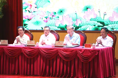 Tổng Bí thư Tô Lâm tiếp xúc cử tri 9 xã của Hà Nội trước Kỳ họp thứ 10 Quốc hội khóa XV