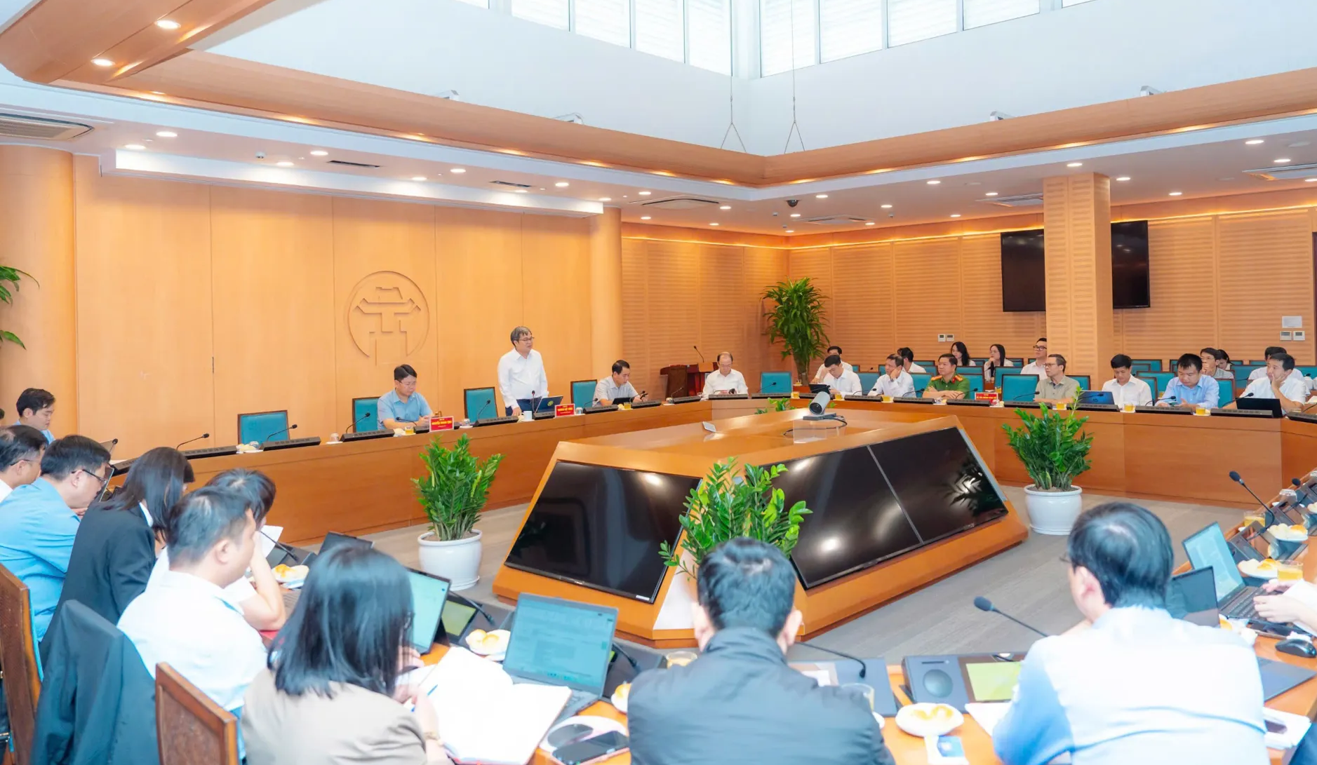 Hà Nội tiên phong cắt giảm, đơn giản hóa thủ tục hành chính dựa trên dữ liệu