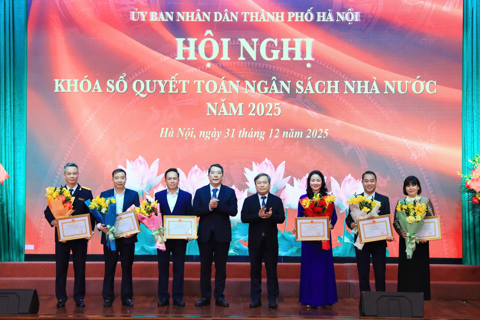 Hà Nội thu ngân sách năm 2025 vượt hơn 700.000 tỷ đồng, dẫn đầu cả nước
