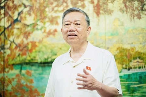 Tổng Bí thư Tô Lâm: phải đổi mới căn bản tư duy xây dựng pháp luật, chuyển từ tư duy quản lý sang phục vụ