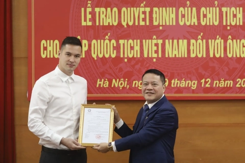 Điều kiện nhập quốc tịch, trở lại quốc tịch Việt Nam từ ngày 1/7/2025
