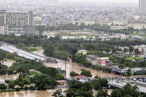 Hà Nội tập trung khắc phục tình trạng úng ngập trên địa bàn