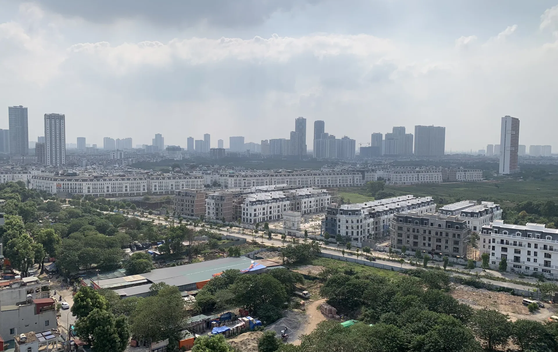 Hà Nội tập trung thực hiện công tác giải phóng mặt bằng, đẩy nhanh tiến độ đầu tư công
