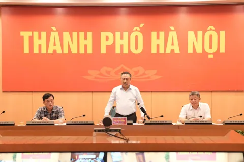 Chủ tịch UBND Thành phố Hà Nội Trần Sỹ Thanh: Hoàn thiện kịch bản, sẵn sàng ứng phó bão số 11