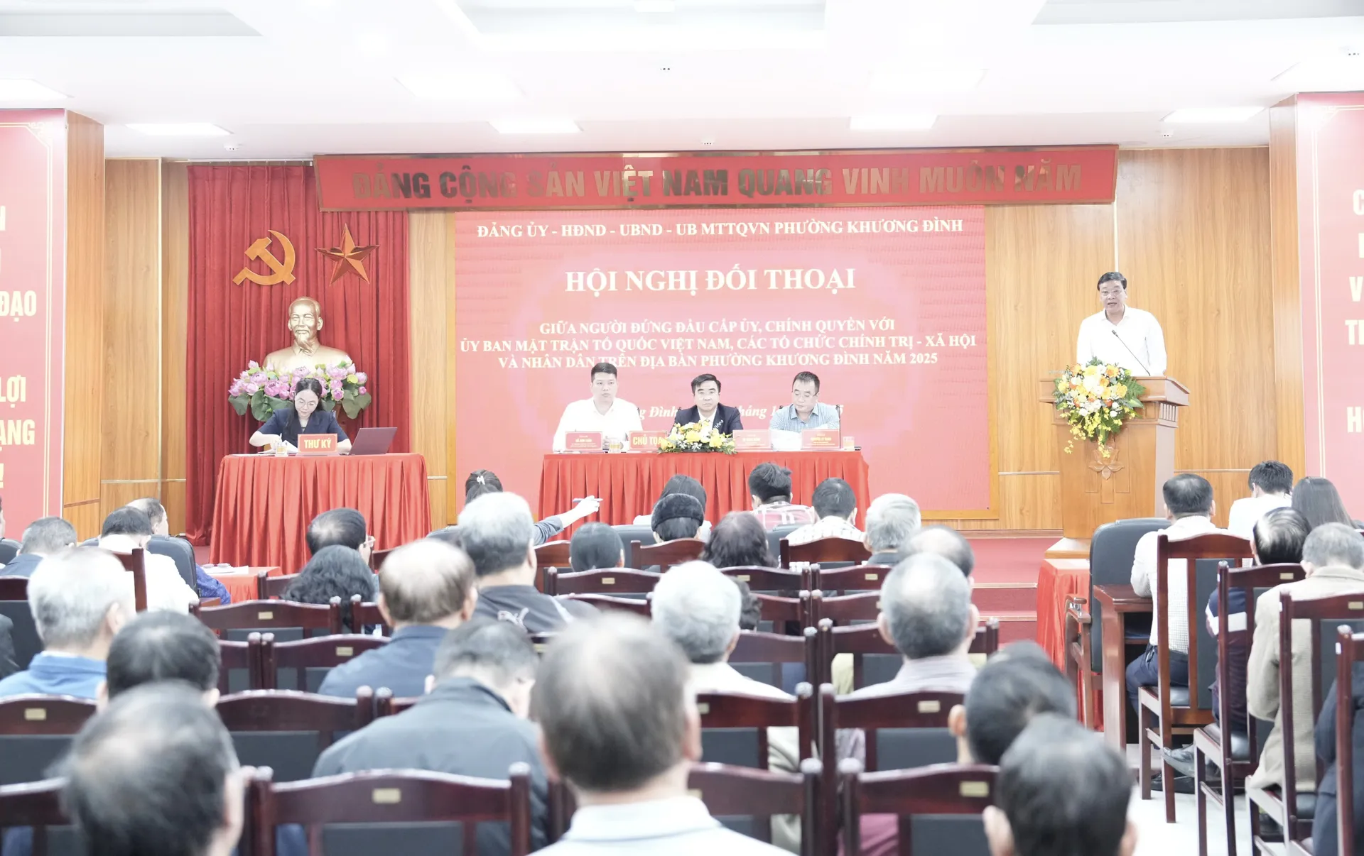 Phường Khương Đình tăng cường đối thoại, lắng nghe để phục vụ người dân tốt hơn