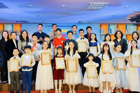 Chung khảo Liên hoan tài năng nhạc cụ học sinh phường Khương Đình lần thứ nhất