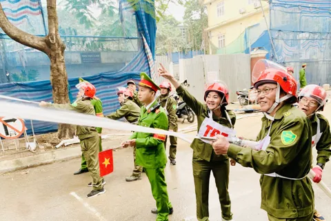 Hà Nội vận động 100% hộ gia đình trang bị chữa cháy