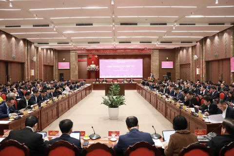 Vận hành đồng bộ, phối hợp hành động hiệu quả giữa 4 trục hệ thống chính trị Thủ đô