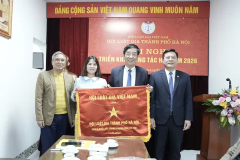 Chi hội Luật gia Báo Kinh tế & Đô thị được tặng Bằng khen của Hội Luật gia Việt Nam