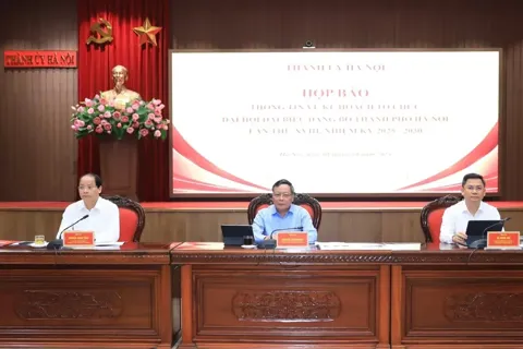 Hà Nội: Ứng dụng công nghệ thông tin, chuyển đổi số trong tổ chức Đại hội XVIII Đảng Thành phố