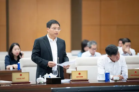 Sửa đổi Luật Giá: Tập trung phân cấp, kiểm soát thị trường