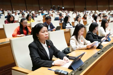 Quốc hội thông qua Luật, chọn ngày 31/5 là Ngày toàn dân tiết kiệm, chống lãng phí