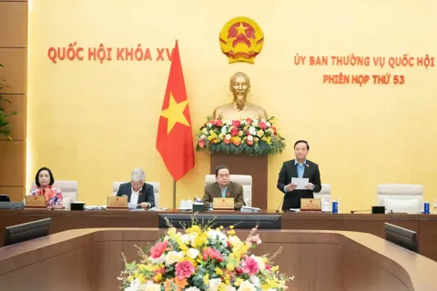 Cử tri đánh giá cao sự phối hợp của Quốc hội và Chính phủ trong việc xây dựng luật, ban hành chính sách