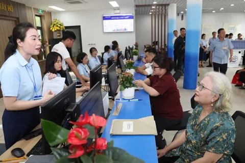 [Nhân dân hạnh phúc – cốt lõi trong hành trình đưa Thủ đô bứt phá] Bài 4: Hạnh phúc đến từ sự hài lòng
