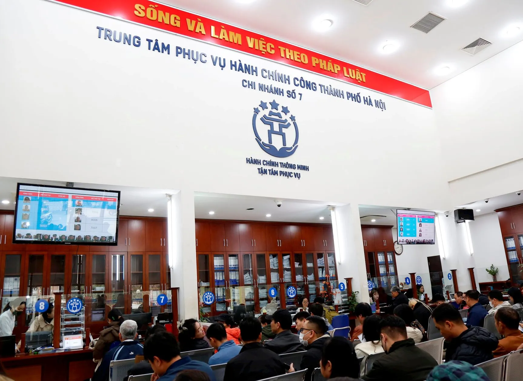 Hà Nội chi hỗ trợ đặc thù, nâng cao chất lượng phục vụ hành chính công