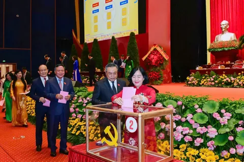 Đại hội tiến hành bầu Ban Chấp hành Đảng bộ TP Hà Nội khóa XVIII, nhiệm kỳ 2025-2030