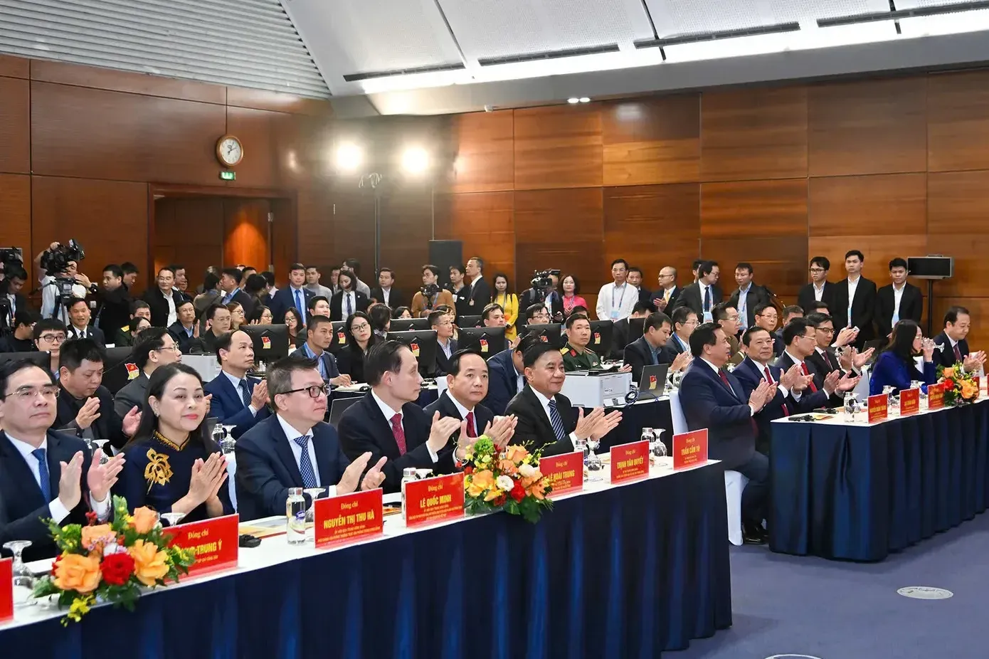 676 phóng viên trong nước và quốc tế đưa tin về Đại hội XIV của Đảng