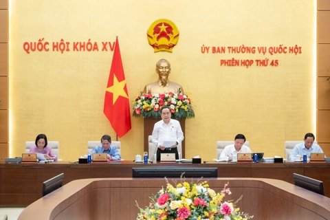 Chủ tịch Quốc hội: tuần làm việc đầu tiên của Kỳ họp thứ 9 được tiến hành với quyết tâm chính trị cao
