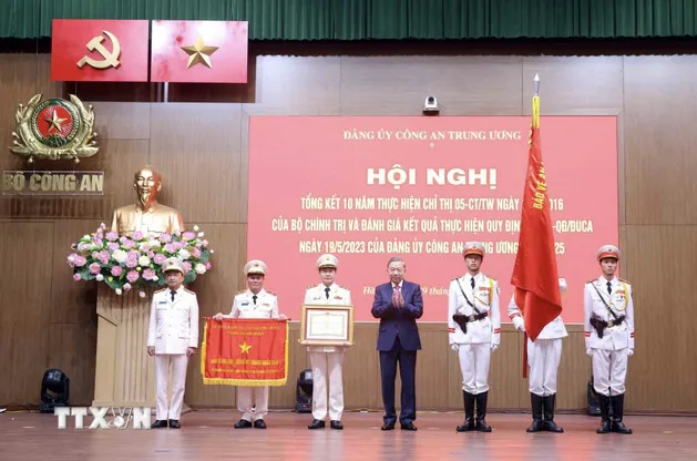 Tổng Bí thư: Gắn kết chặt chẽ học tập, làm theo Bác với xây dựng lực lượng Công an Nhân dân