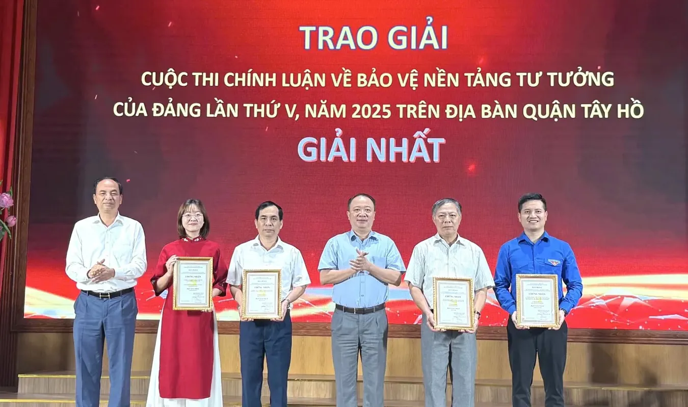 Tây Hồ: trao giải cuộc thi chính luận bảo vệ nền tảng tư tưởng của Đảng