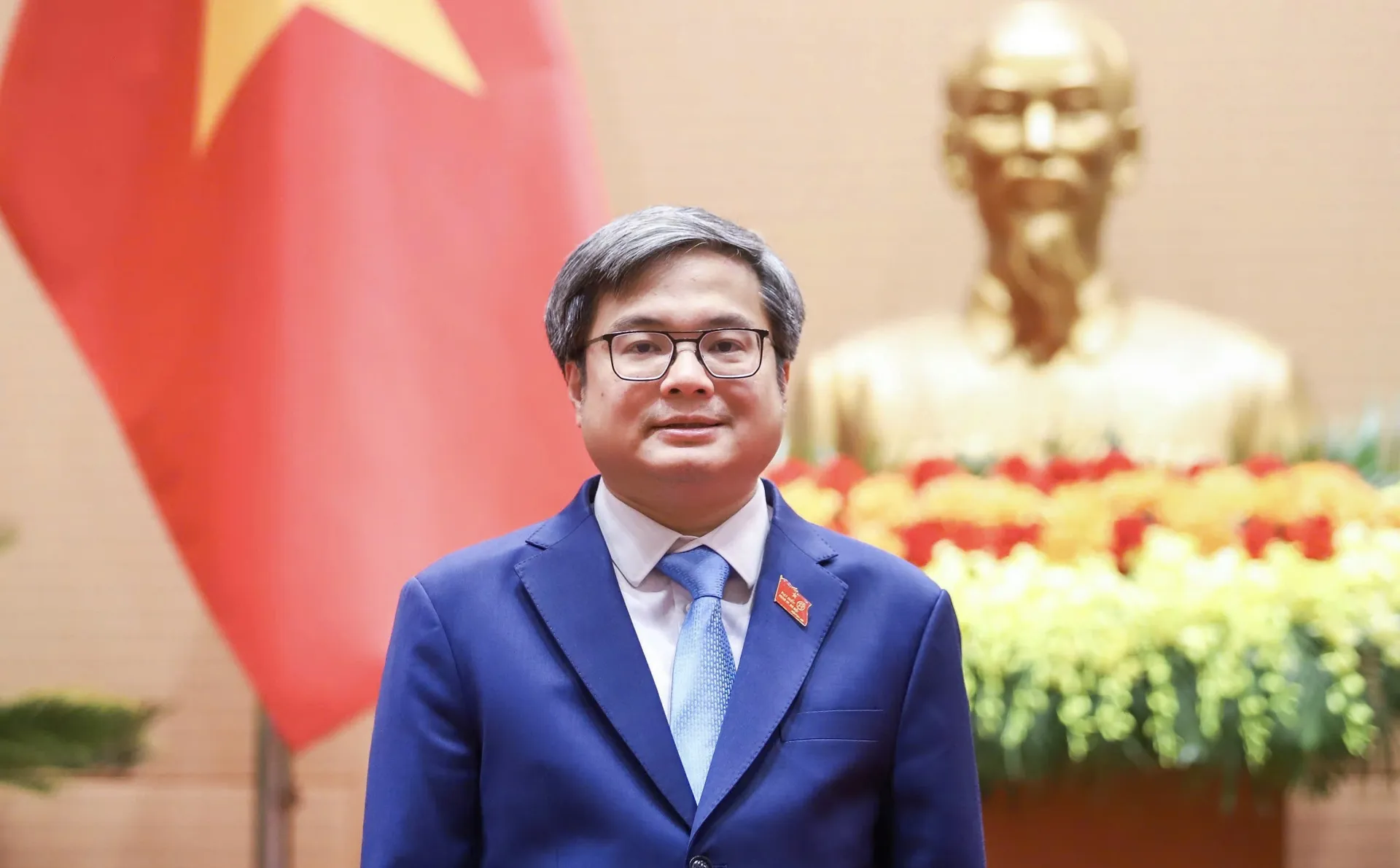 Tóm tắt quá trình công tác của tân Phó Chủ tịch UBND Thành phố Hà Nội Trương Việt Dũng
