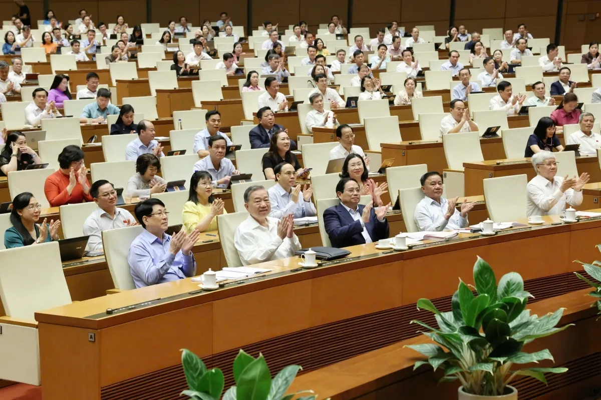 Quốc hội thông qua Luật, xác lập cơ sở pháp lý cho mô hình tổ chức chính quyền địa phương 2 cấp