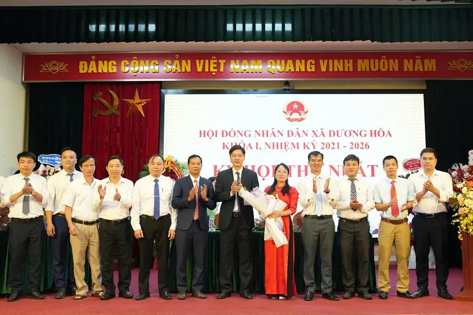 Kỳ họp thứ Nhất HĐND xã Dương Hòa mở đầu cho các hoạt động của HĐND xã khóa I
