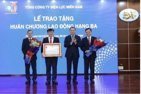 EVNSPC tổ chức lễ đón nhận Huân chương Lao động hạng Ba