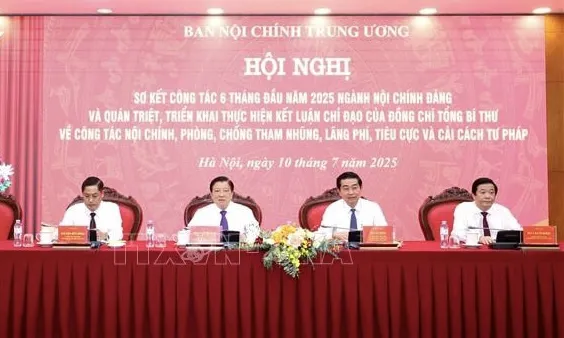 Xử lý hiệu quả vấn đề tham nhũng, lãng phí khi thực hiện chính quyền địa phương 2 cấp