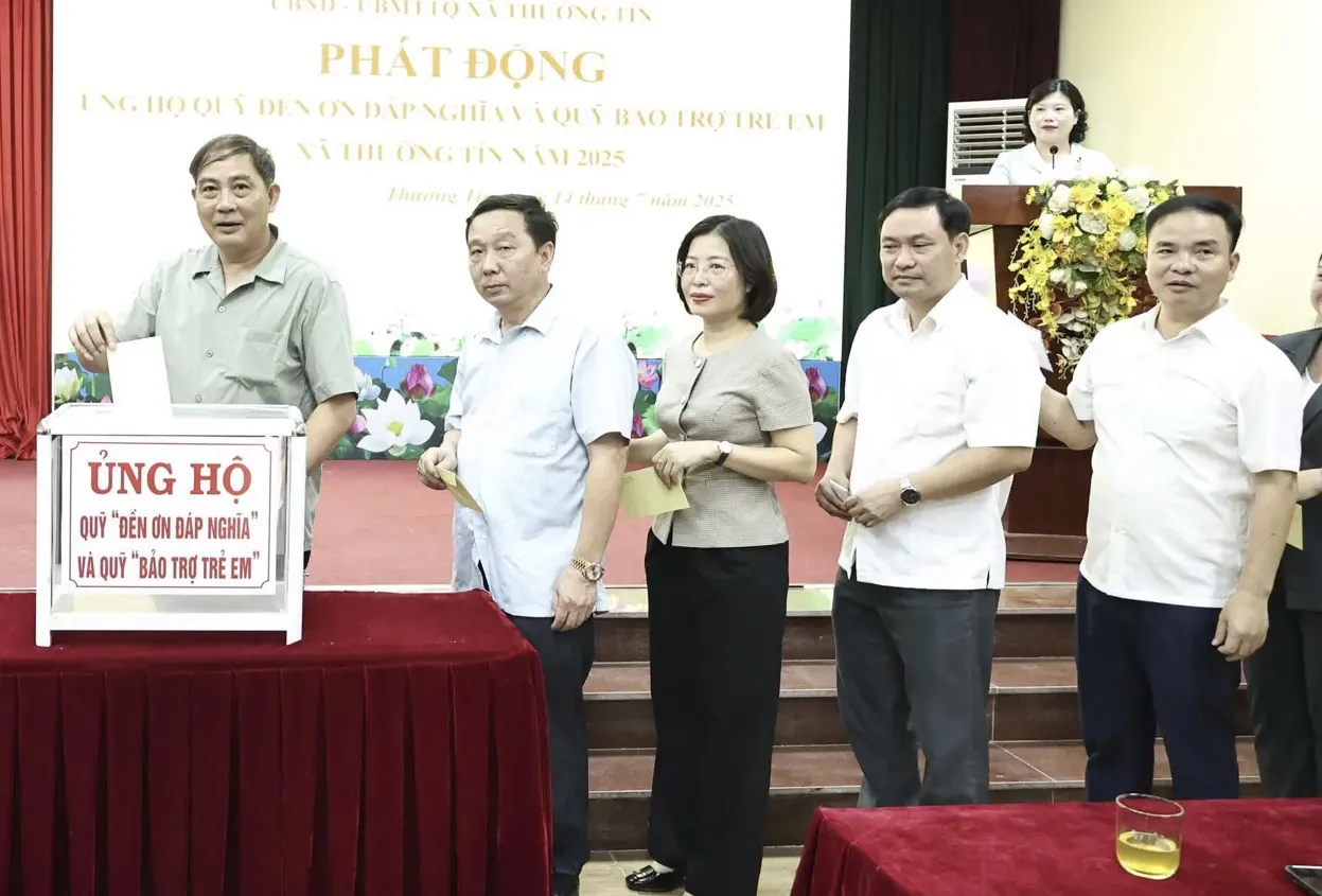 Xã Thường Tín ủng hộ quỹ “Đền ơn đáp nghĩa” và quỹ “Bảo trợ trẻ em” năm 2025