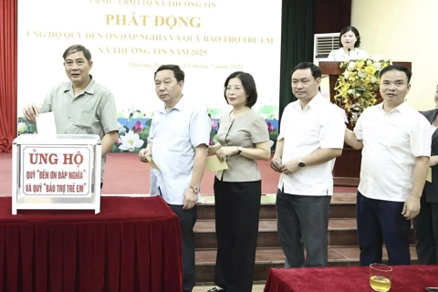Xã Thường Tín ủng hộ quỹ “Đền ơn đáp nghĩa” và quỹ “Bảo trợ trẻ em” năm 2025
