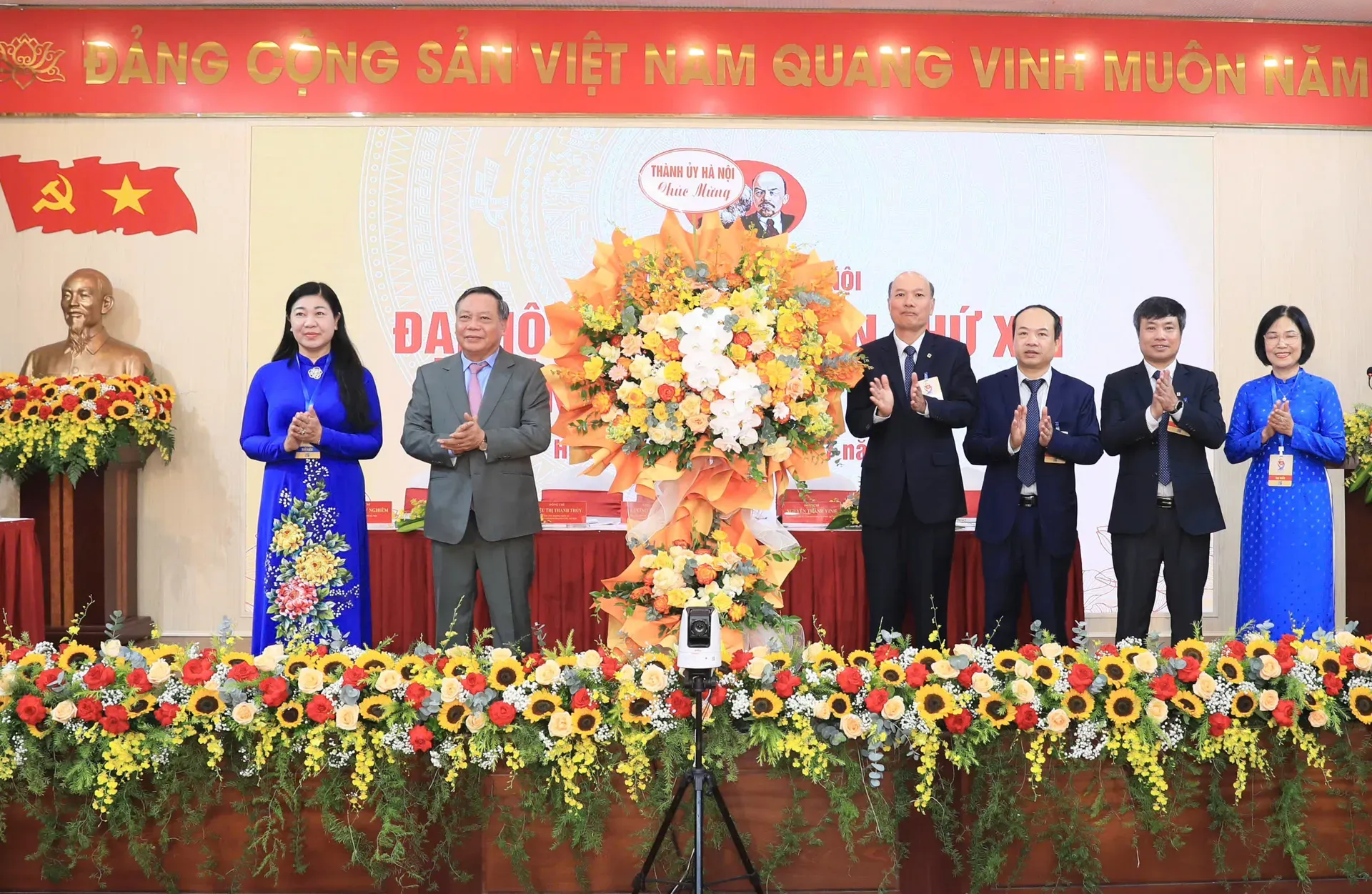 Đưa VNPT trở thành doanh nghiệp hàng đầu lĩnh vực viễn thông ở Hà Nội