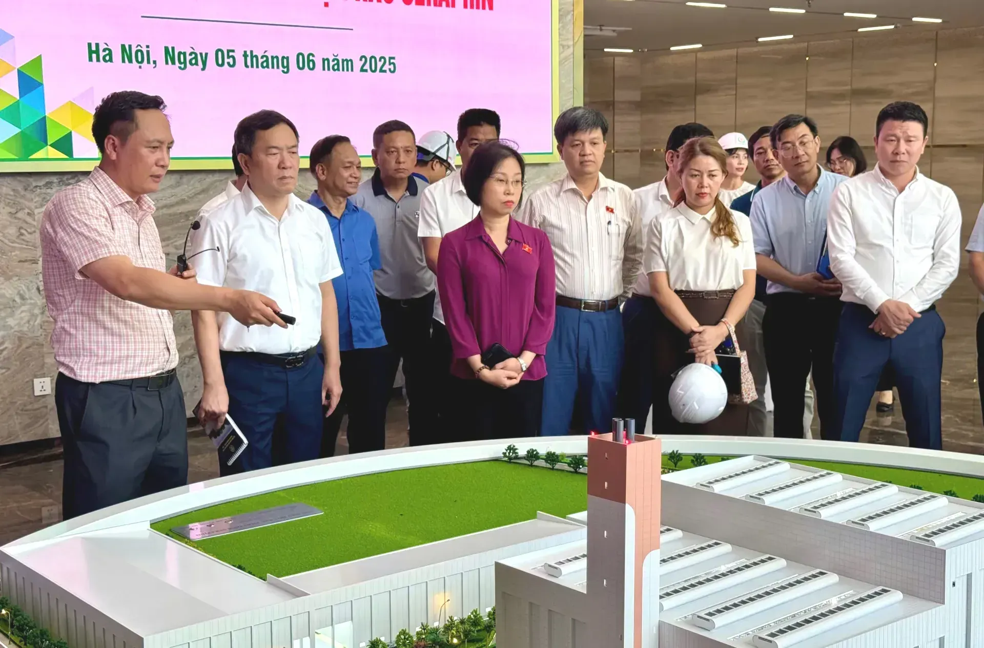 Hiệu quả hoạt động giám sát của đại biểu dân cử nhìn từ dự án Nhà máy điện rác Seraphin