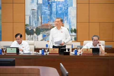 Nhiều vấn đề liên quan đến ô nhiễm môi trường được chỉ ra qua giám sát