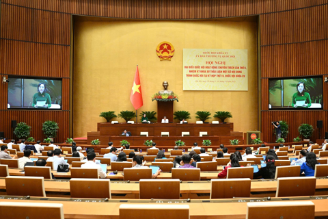 Đại biểu Quốc hội tán thành sử dụng một bộ sách giáo khoa dùng chung và giữ kì thi tốt nghiệp THPT