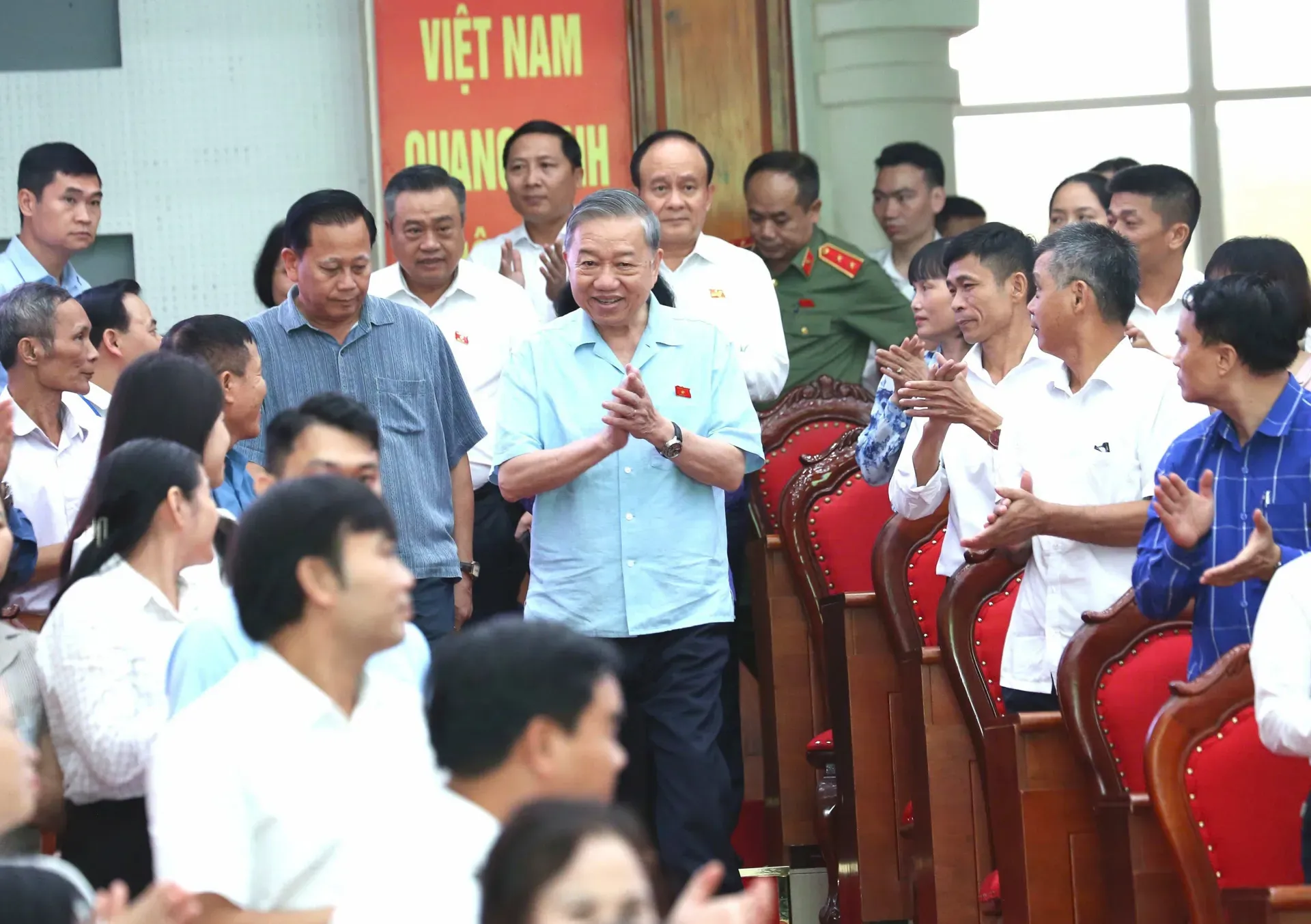 [Ảnh] Tổng Bí thư Tô Lâm tiếp xúc cử tri 9 xã Hà Nội trước Kỳ họp thứ 10 Quốc hội khóa XV