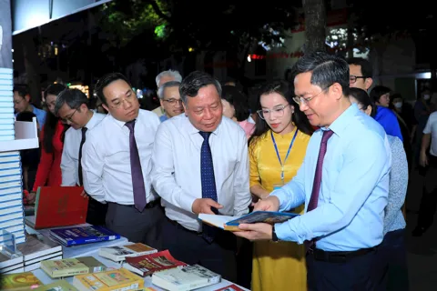Khai mạc Hội sách Hà Nội 2025: Lan tỏa giá trị văn hóa đọc