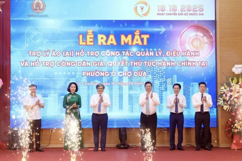 Phường Ô Chợ Dừa ra mắt trợ lý ảo AI hỗ trợ điều hành, giải quyết thủ tục hành chính