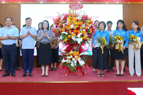 Bà Trần Thị Thanh Hải được chỉ định là Chủ tịch Công đoàn phường Vĩnh Tuy
