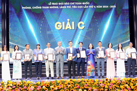 Báo Kinh tế & Đô thị đạt giải C Giải Báo chí toàn quốc phòng, chống tham nhũng, lãng phí, tiêu cực lần thứ V