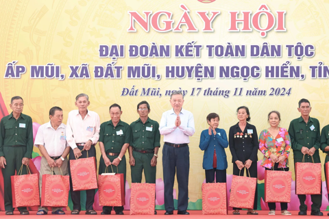 Phát huy sức mạnh đại đoàn kết dân tộc để phát triển đất nước