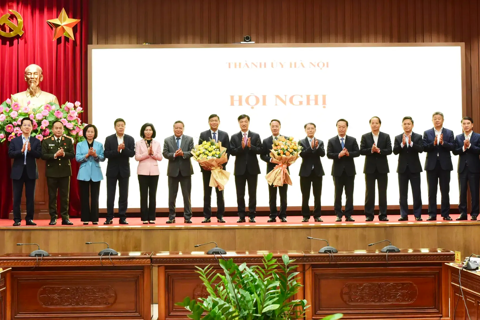 Báo cáo Trung ương chuẩn y nhân sự Ủy ban Kiểm tra Thành ủy, Ban Nội chính Thành ủy Hà Nội