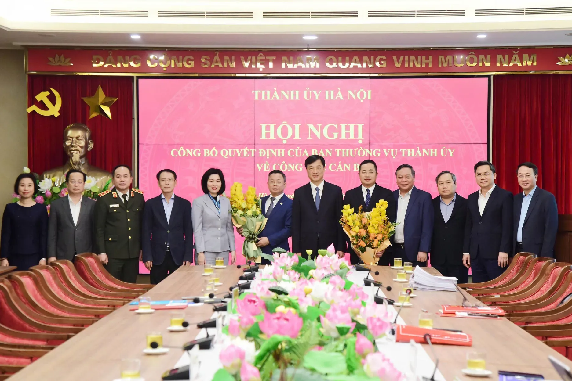 Công bố 2 quyết định của Ban Thường vụ Thành uỷ Hà Nội về công tác cán bộ