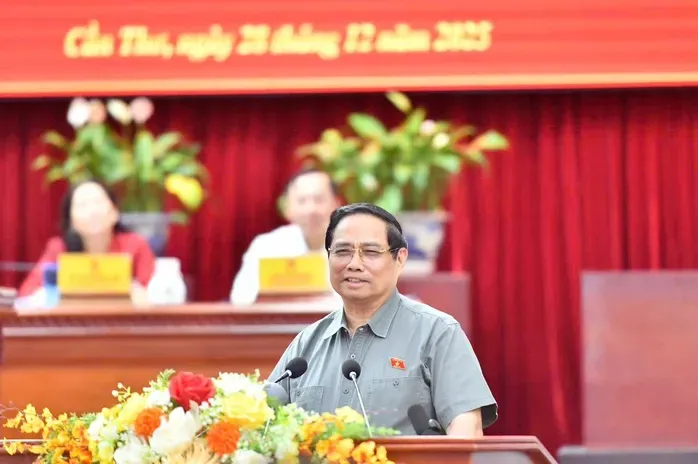 Thủ tướng Chính phủ Phạm Minh Chính tiếp xúc cử tri thành phố Cần Thơ