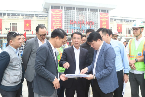 Phó Bí thư Thường trực Thành ủy Nguyễn Trọng Đông kiểm tra tiến độ đoạn ngầm Metro Nhổn – Ga Hà Nội