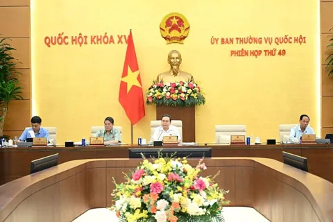 Tại Kỳ họp thứ 10, Quốc hội sẽ đánh giá việc thực hiện thuộc 17 lĩnh vực được nêu trong 16 nghị quyết chuyên đề