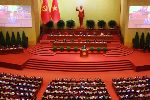 Các chính đảng, tổ chức, bạn bè quốc tế và kiều bào ta gửi điện mừng Đại hội XIV của Đảng