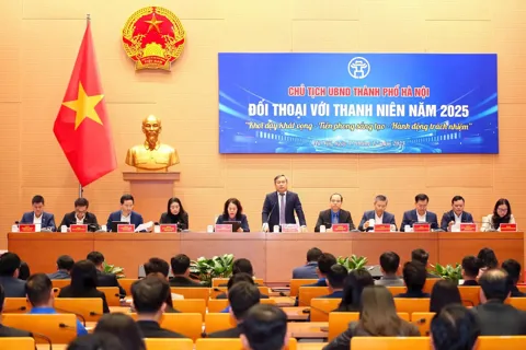 Chủ tịch UBND TP Hà Nội đối thoại với thanh niên năm 2025: Khơi dậy khát vọng, tiên phong sáng tạo
