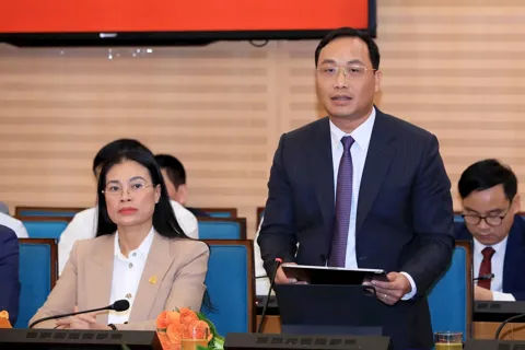 Đồng chí Nguyễn Tiến Thiết được bổ nhiệm giữ chức Chánh Văn phòng UBND TP Hà Nội
