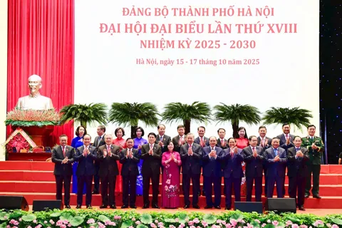 Thông tin báo chí phiên khai mạc và kết quả ngày làm việc thứ nhất Đại hội đại biểu Đảng bộ TP Hà Nội lần thứ XVIII, nhiệm kỳ 2025-2030
